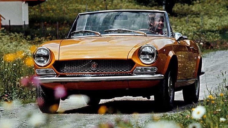 Pirelli расширила линейку шин для ретромобилей